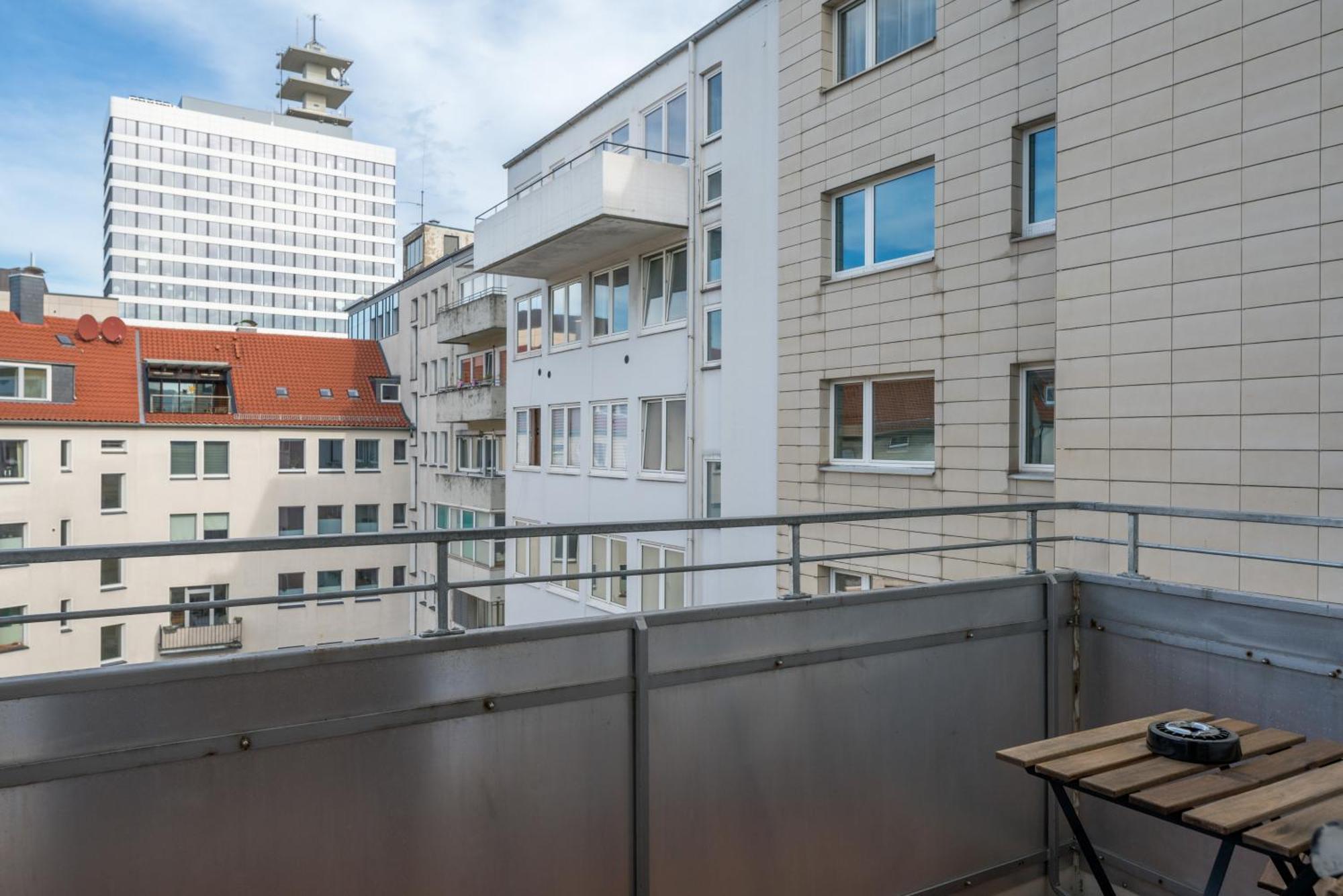 Homely-Apartment Manhattanart, Zentral, Parkplatz, Billard,Ps4, Dart, Balkon Bielefeld Exteriér fotografie